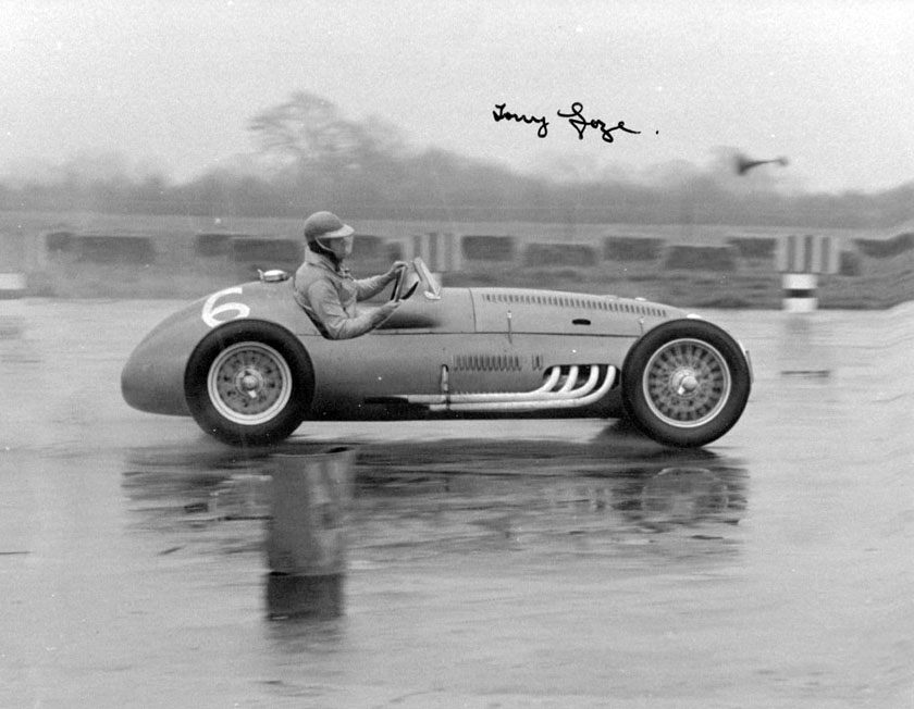 [Imagen: Tony-Gaze.-Alta-F2-Silverstone-1951.jpg]